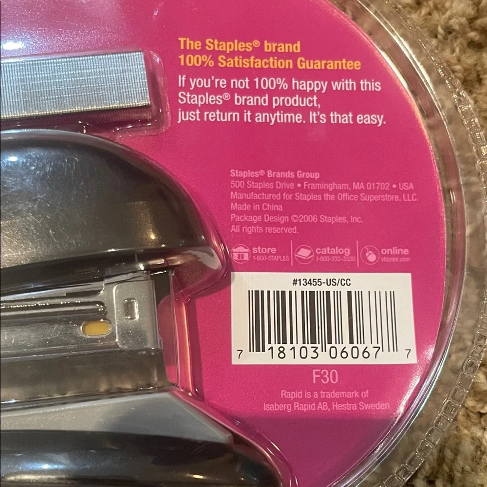 Staples Black Flat Stack Stapler and Binder Clips Set
